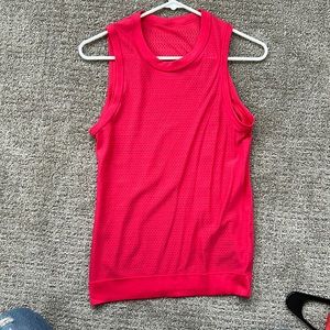 Mesh running tank